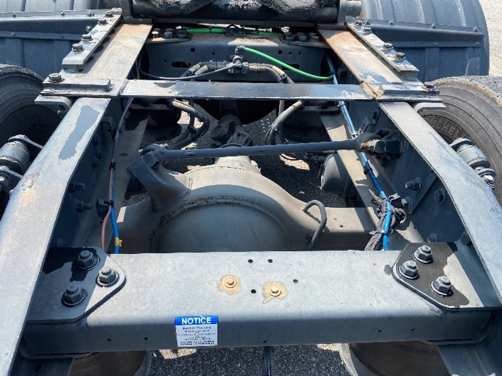 Day Cab Tractor-Heavy Duty Tractors-Freightliner-2020-T11664ST-Martinsville-VA-630,350\n\t\tmiles-$ 26,250 - Image 6
