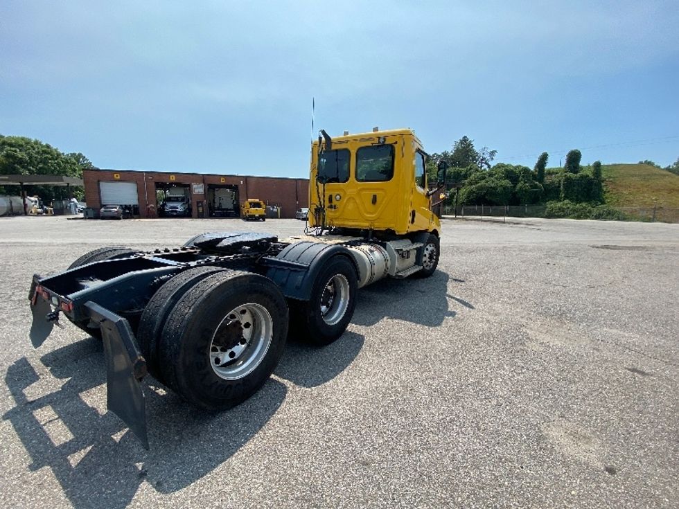 Day Cab Tractor-Heavy Duty Tractors-Freightliner-2020-T11664ST-Martinsville-VA-630,350\n\t\tmiles-$ 26,250 - Image 7