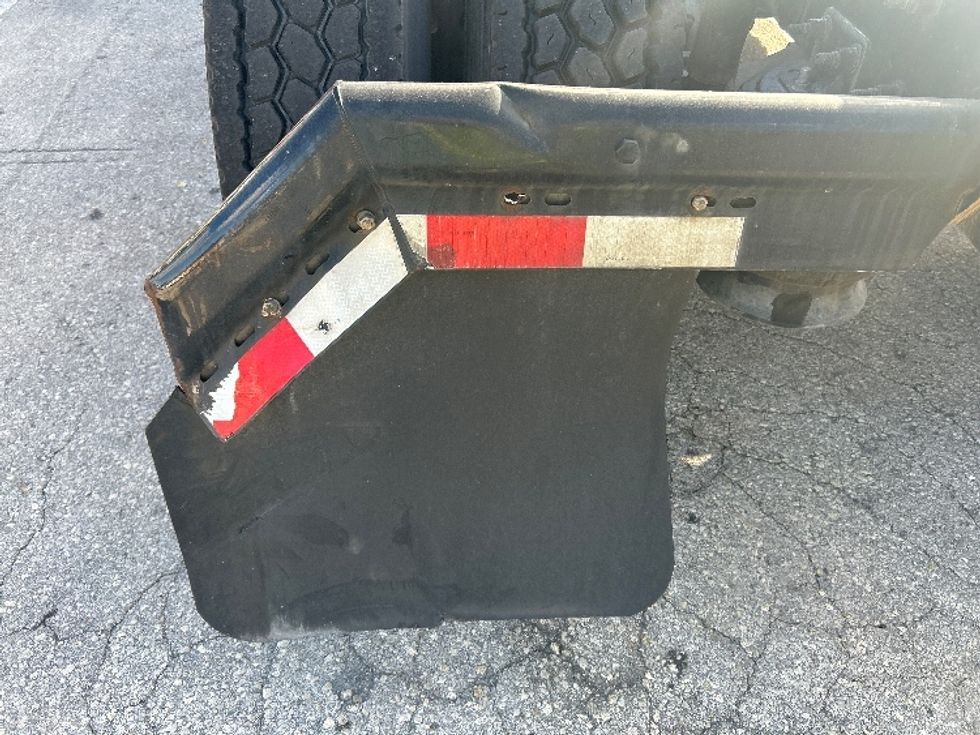 Day Cab Tractor-Heavy Duty Tractors-Freightliner-2020-T11664ST-Medley-FL-252,846\n\t\tmiles-$ 58,500 - Image 19