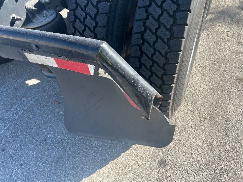 Day Cab Tractor-Heavy Duty Tractors-Freightliner-2020-T11664ST-Medley-FL-283,818\n\t\tmiles-$ 56,250 - Image 24