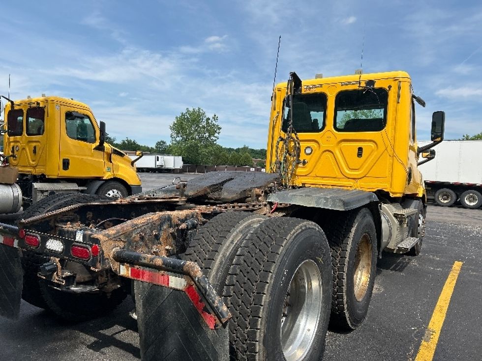 Day Cab Tractor-Heavy Duty Tractors-Freightliner-2020-T11664ST-Middlefield-OH-181,072\n\t\tmiles-$ 56,000 - Image 7