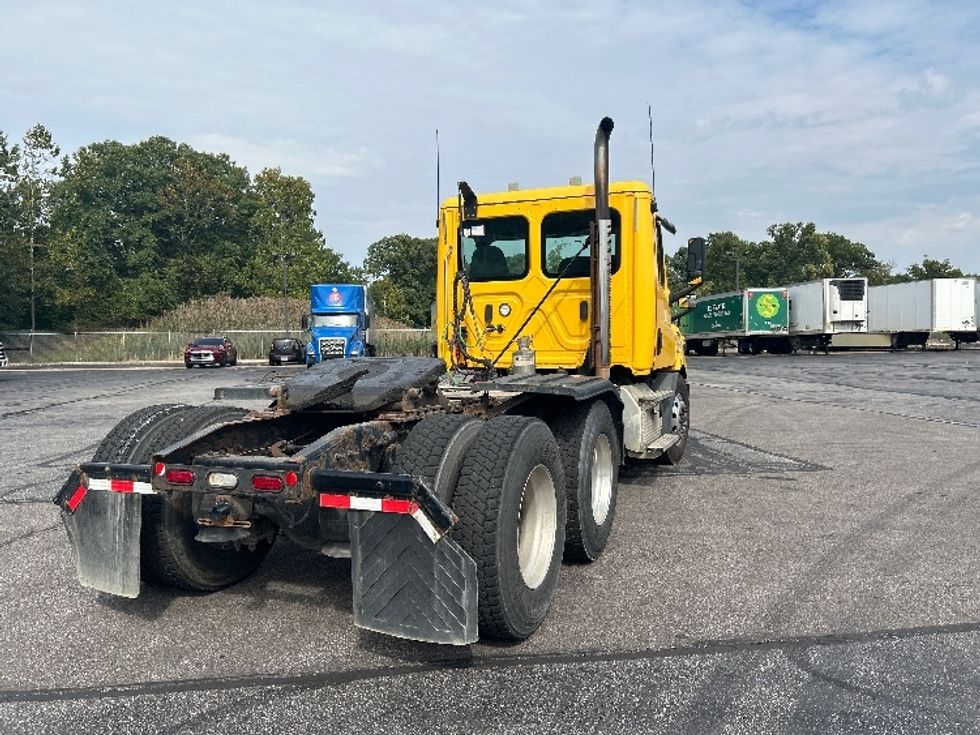 Day Cab Tractor-Heavy Duty Tractors-Freightliner-2020-T11664ST-Middlefield-OH-406,122\n\t\tmiles-$ 44,500 - Image 7