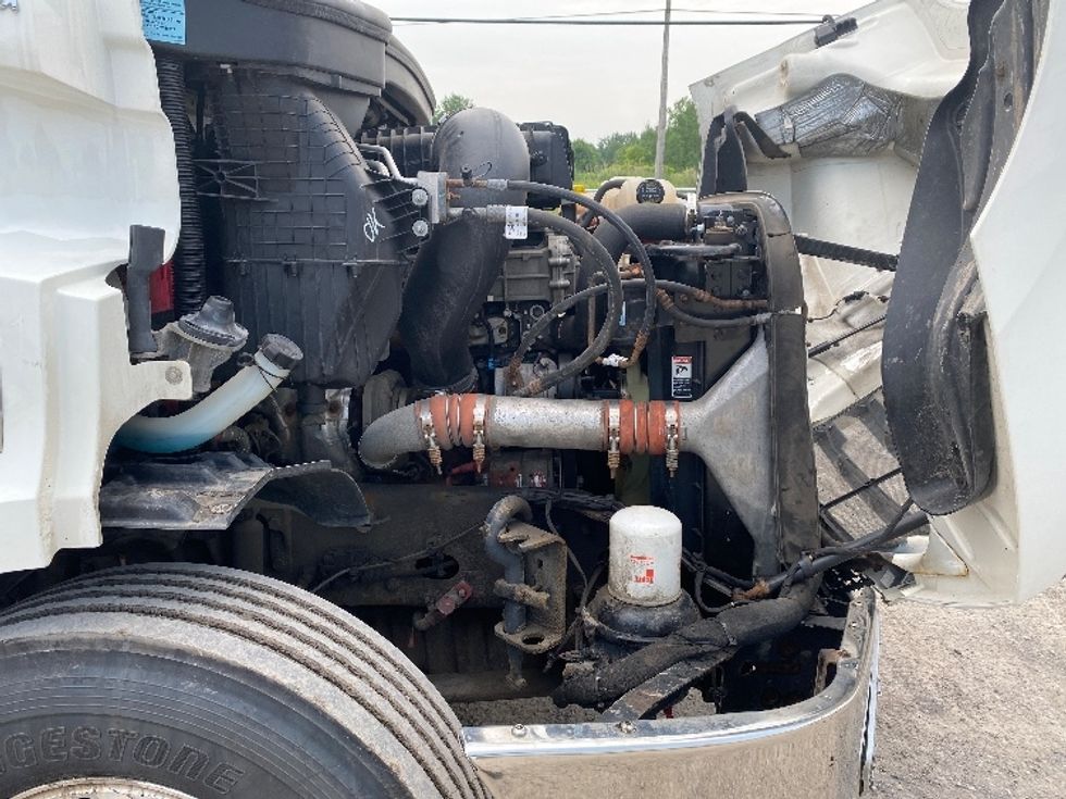 Day Cab Tractor-Heavy Duty Tractors-Freightliner-2020-T11664ST-Minoa-NY-147,028\n\t\tmiles-$ 59,000 - Image 15