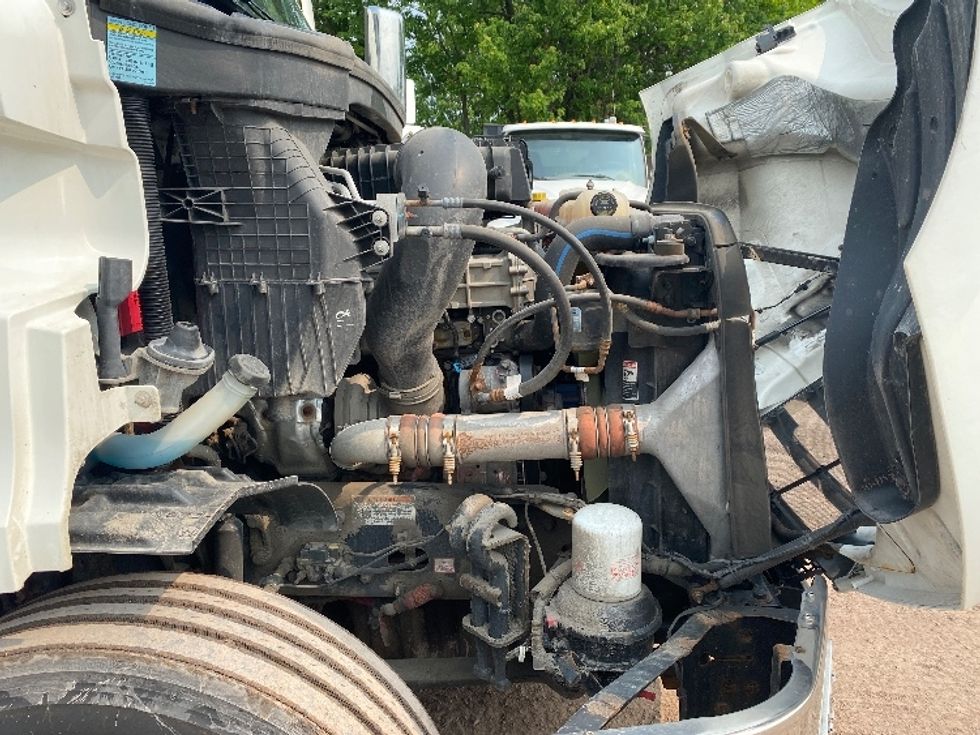 Day Cab Tractor-Heavy Duty Tractors-Freightliner-2020-T11664ST-Minoa-NY-148,614\n\t\tmiles-$ 58,750 - Image 15