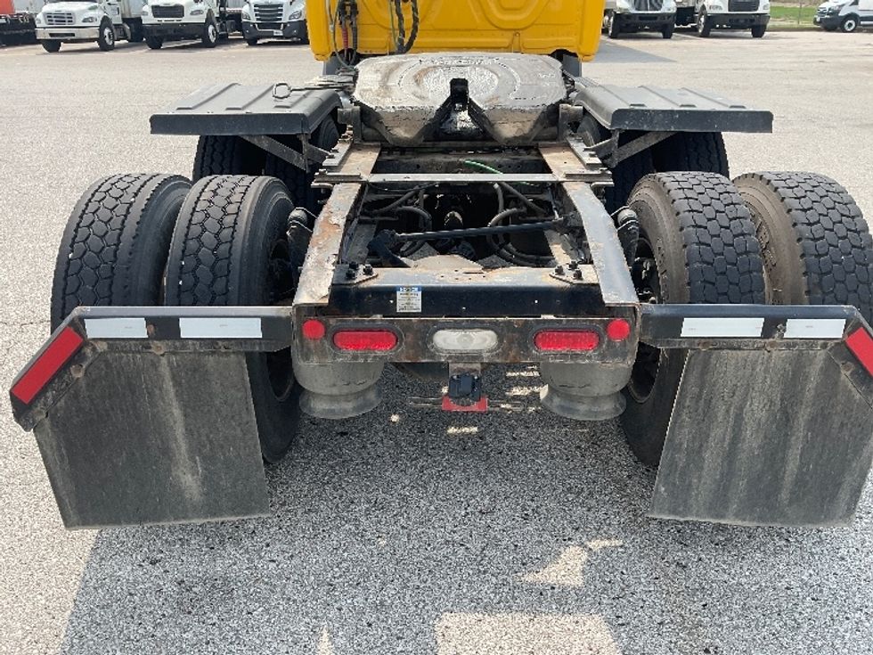 Day Cab Tractor-Heavy Duty Tractors-Freightliner-2020-T11664ST-Moberly-MO-477,350\n\t\tmiles-$ 38,500 - Image 6