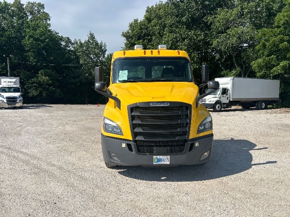 Day Cab Tractor-Heavy Duty Tractors-Freightliner-2020-T11664ST-Moberly-MO-487,917\n\t\tmiles-$ 39,000 - Image 2