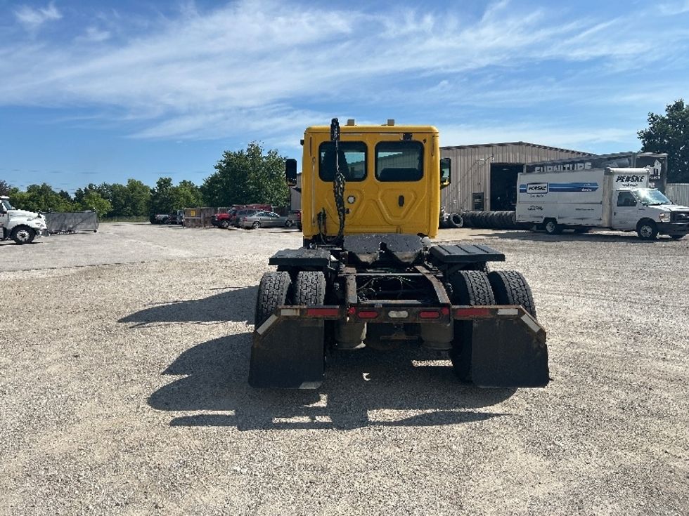 Day Cab Tractor-Heavy Duty Tractors-Freightliner-2020-T11664ST-Moberly-MO-487,917\n\t\tmiles-$ 39,000 - Image 6