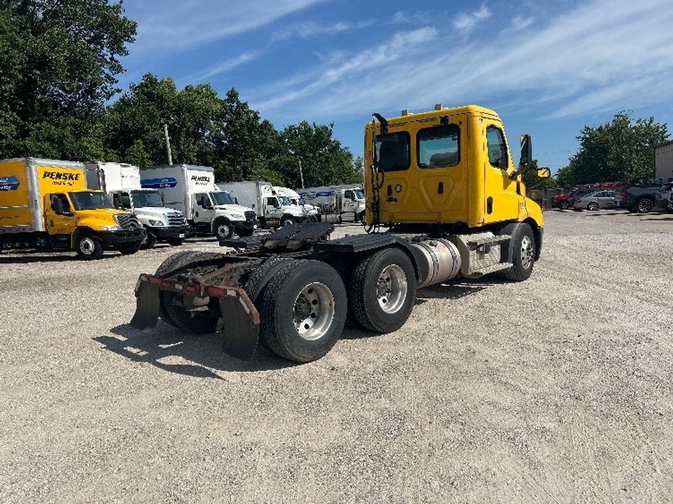 Day Cab Tractor-Heavy Duty Tractors-Freightliner-2020-T11664ST-Moberly-MO-487,917\n\t\tmiles-$ 39,000 - Image 7