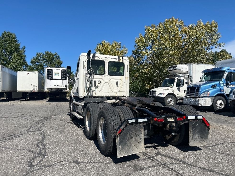 Day Cab Tractor-Heavy Duty Tractors-Freightliner-2020-T11664ST-Montgomery-NY-331,915\n\t\tmiles-$ 49,250 - Image 5