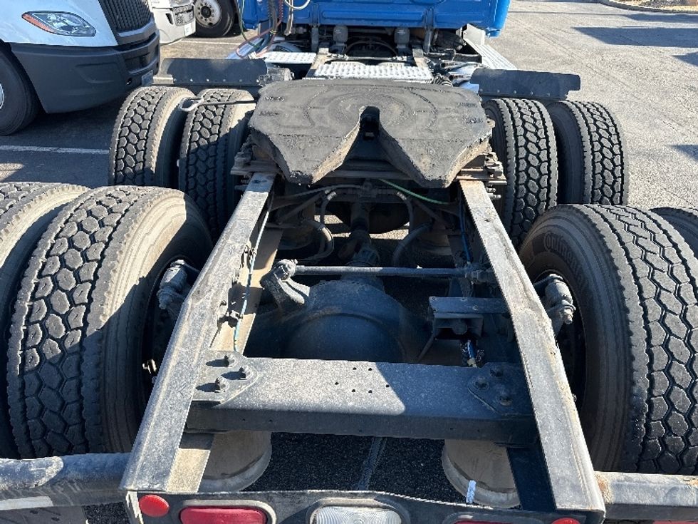 Day Cab Tractor-Heavy Duty Tractors-Freightliner-2020-T11664ST-North Bergen-NJ-113,278\n\t\tmiles-$ 58,500 - Image 6