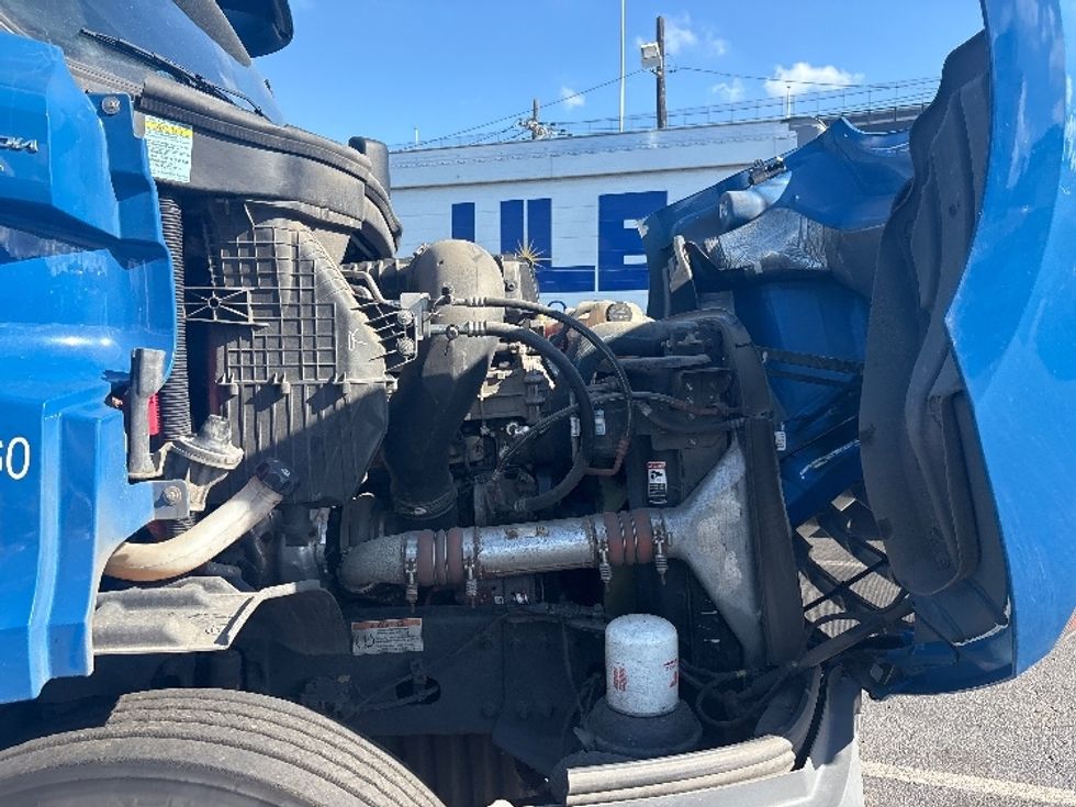 Day Cab Tractor-Heavy Duty Tractors-Freightliner-2020-T11664ST-North Bergen-NJ-151,925\n\t\tmiles-$ 61,000 - Image 15