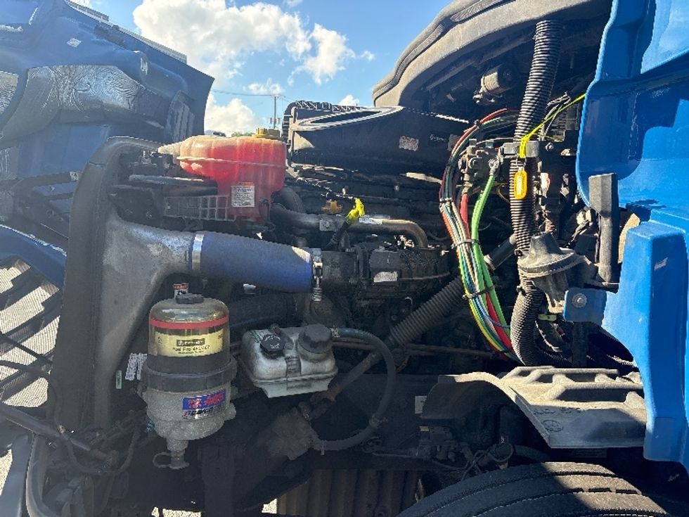 Day Cab Tractor-Heavy Duty Tractors-Freightliner-2020-T11664ST-North Bergen-NJ-151,925\n\t\tmiles-$ 61,000 - Image 16