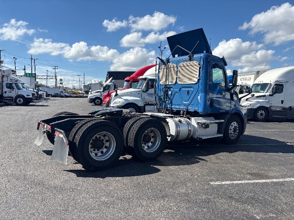 Day Cab Tractor-Heavy Duty Tractors-Freightliner-2020-T11664ST-North Bergen-NJ-263,091\n\t\tmiles-$ 54,750 - Image 7