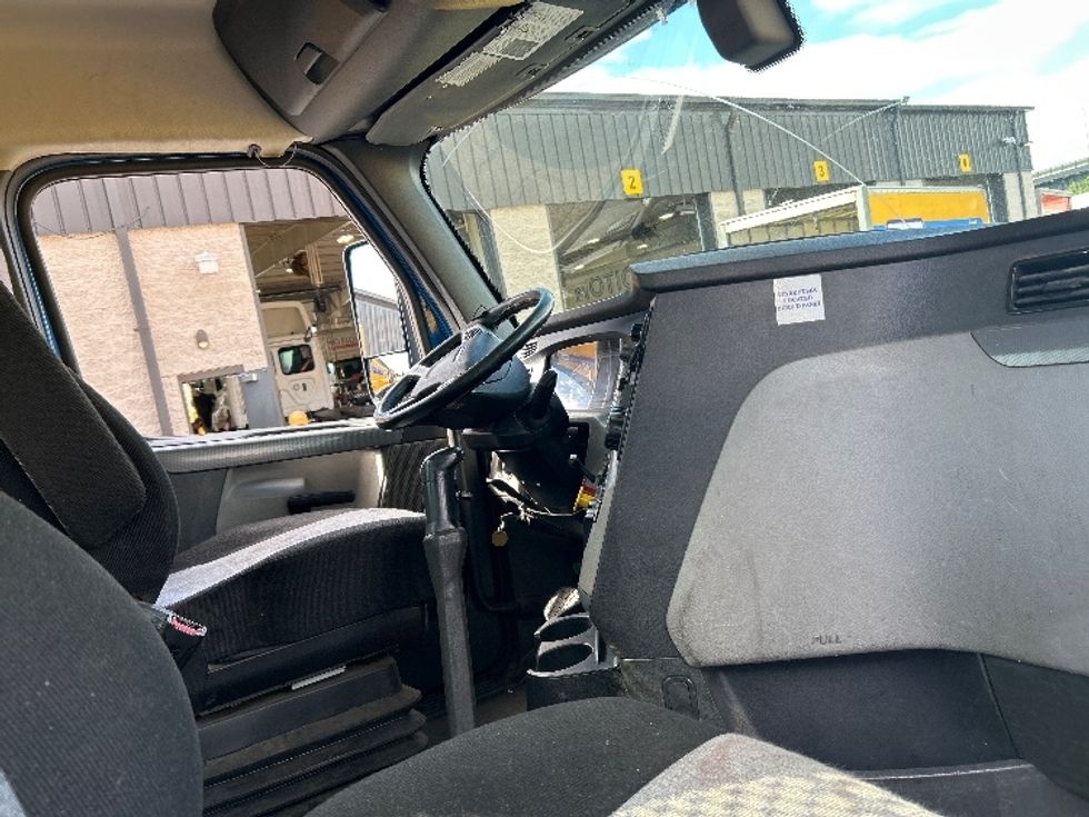 Day Cab Tractor-Heavy Duty Tractors-Freightliner-2020-T11664ST-North Bergen-NJ-264,980\n\t\tmiles-$ 50,750 - Image 14