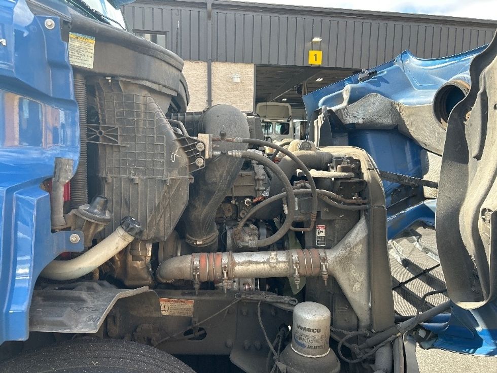 Day Cab Tractor-Heavy Duty Tractors-Freightliner-2020-T11664ST-North Bergen-NJ-264,980\n\t\tmiles-$ 50,750 - Image 15