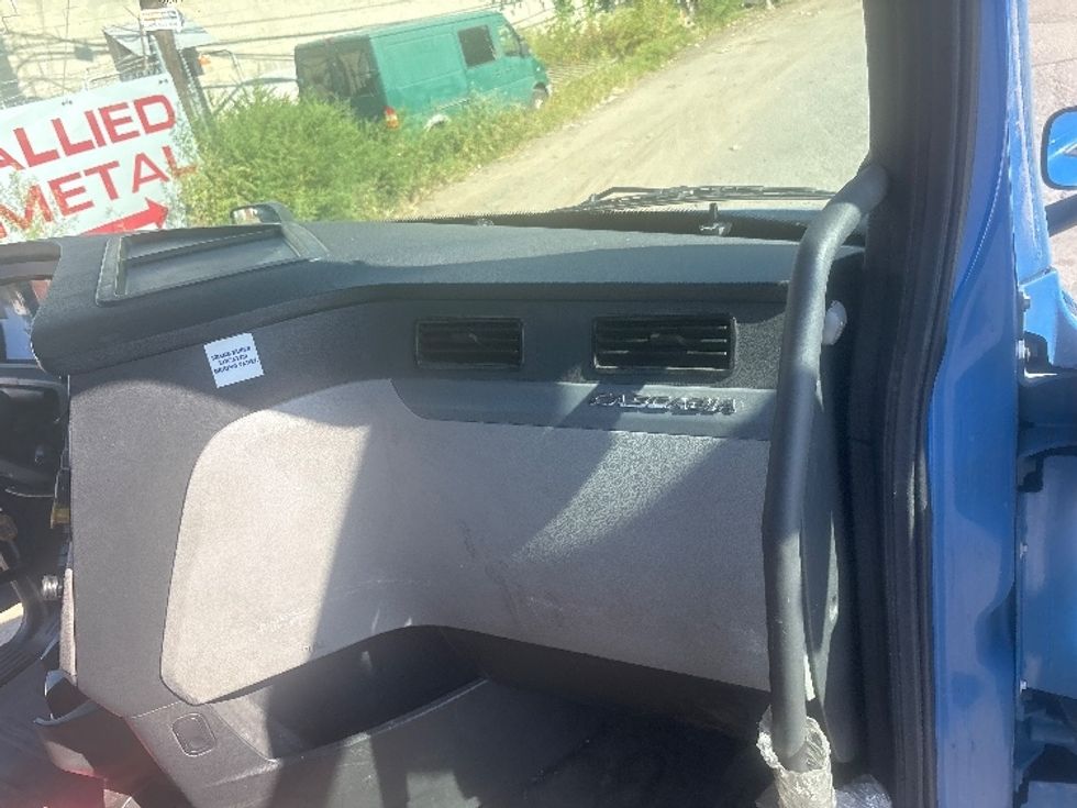 Day Cab Tractor-Heavy Duty Tractors-Freightliner-2020-T11664ST-North Bergen-NJ-291,238\n\t\tmiles-$ 49,000 - Image 13