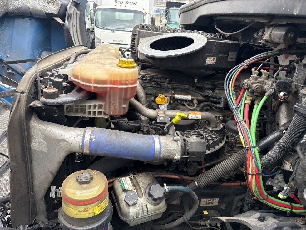 Day Cab Tractor-Heavy Duty Tractors-Freightliner-2020-T11664ST-North Bergen-NJ-292,101\n\t\tmiles-$ 49,000 - Image 16