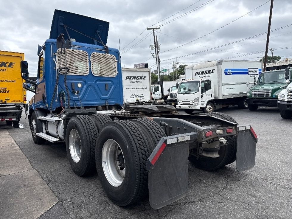 Day Cab Tractor-Heavy Duty Tractors-Freightliner-2020-T11664ST-North Bergen-NJ-292,101\n\t\tmiles-$ 49,000 - Image 5