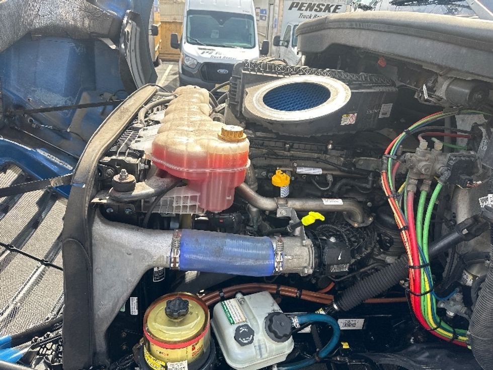 Day Cab Tractor-Heavy Duty Tractors-Freightliner-2020-T11664ST-North Bergen-NJ-295,936\n\t\tmiles-$ 48,750 - Image 16