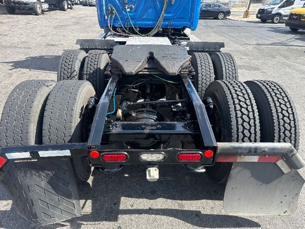 Day Cab Tractor-Heavy Duty Tractors-Freightliner-2020-T11664ST-North Bergen-NJ-295,936\n\t\tmiles-$ 48,750 - Image 6