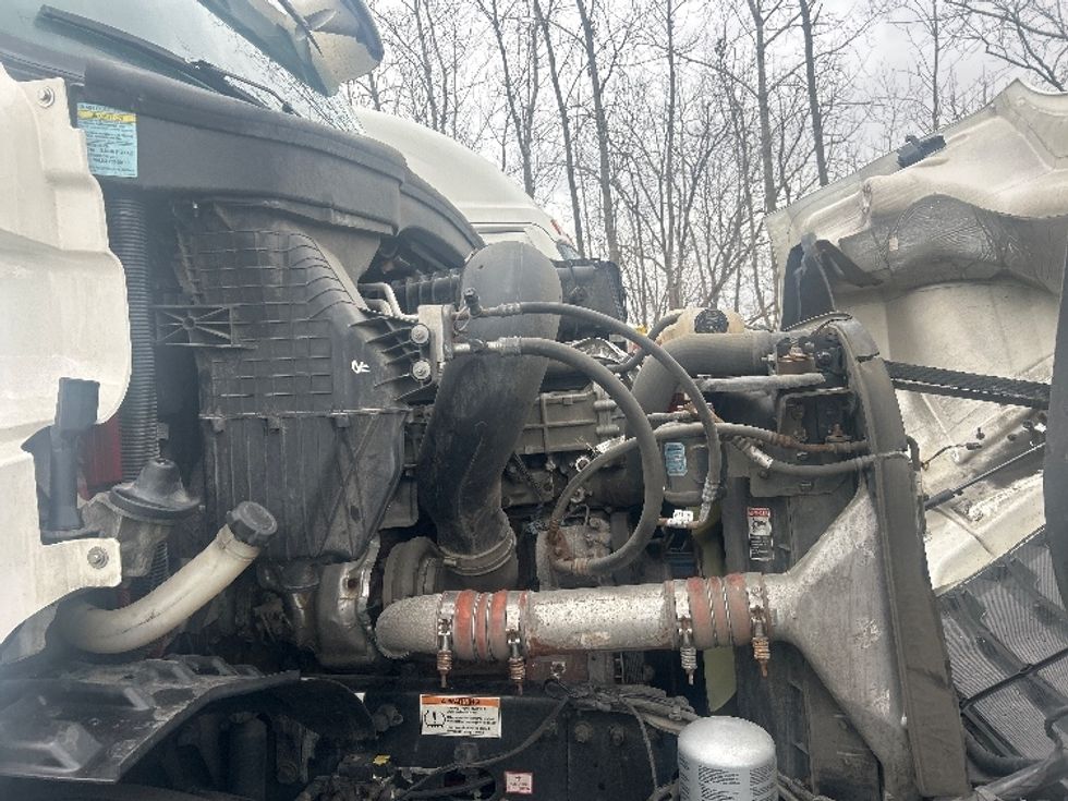 Day Cab Tractor-Heavy Duty Tractors-Freightliner-2020-T11664ST-Obetz-OH-483,000\n\t\tmiles-$ 40,500 - Image 15