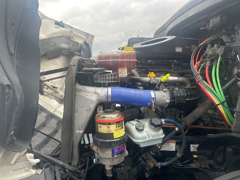 Day Cab Tractor-Heavy Duty Tractors-Freightliner-2020-T11664ST-Obetz-OH-483,000\n\t\tmiles-$ 40,500 - Image 16