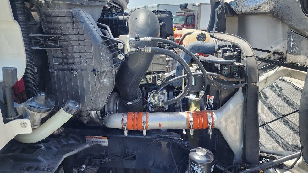 Day Cab Tractor-Heavy Duty Tractors-Freightliner-2020-T11664ST-Ocala-FL-419,521\n\t\tmiles-$ 50,750 - Image 15