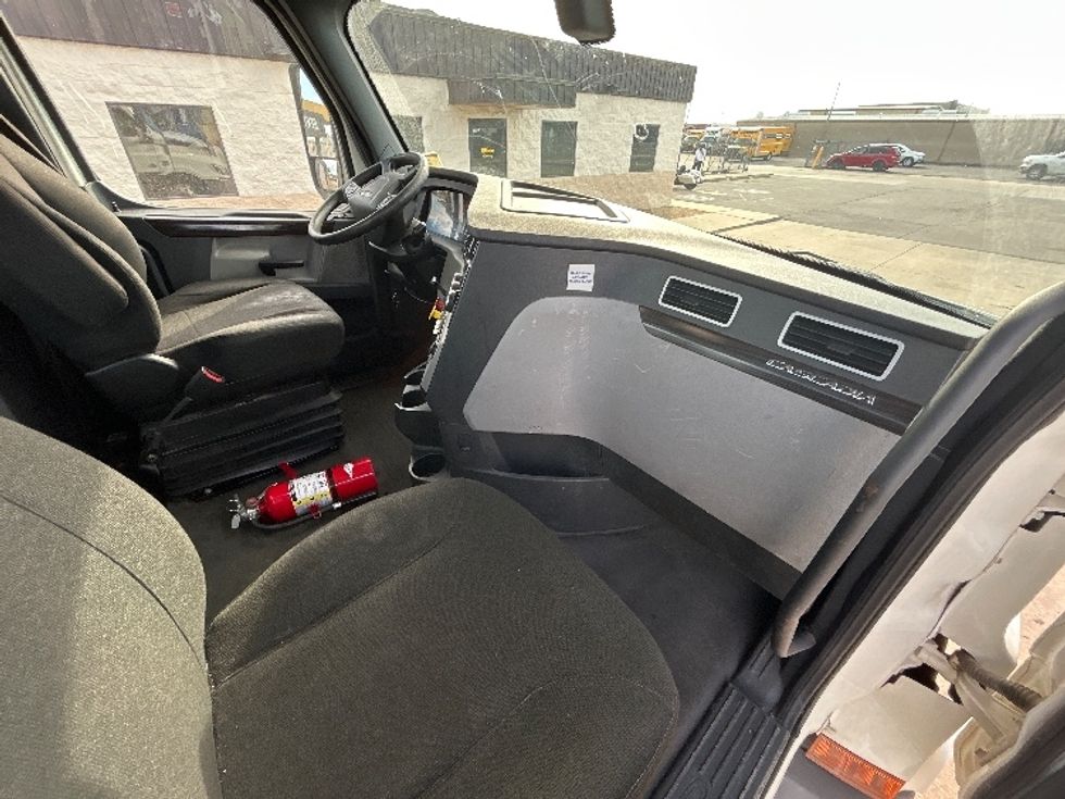 Day Cab Tractor-Heavy Duty Tractors-Freightliner-2020-T11664ST-Oklahoma City-OK-433,981\n\t\tmiles-$ 50,500 - Image 13