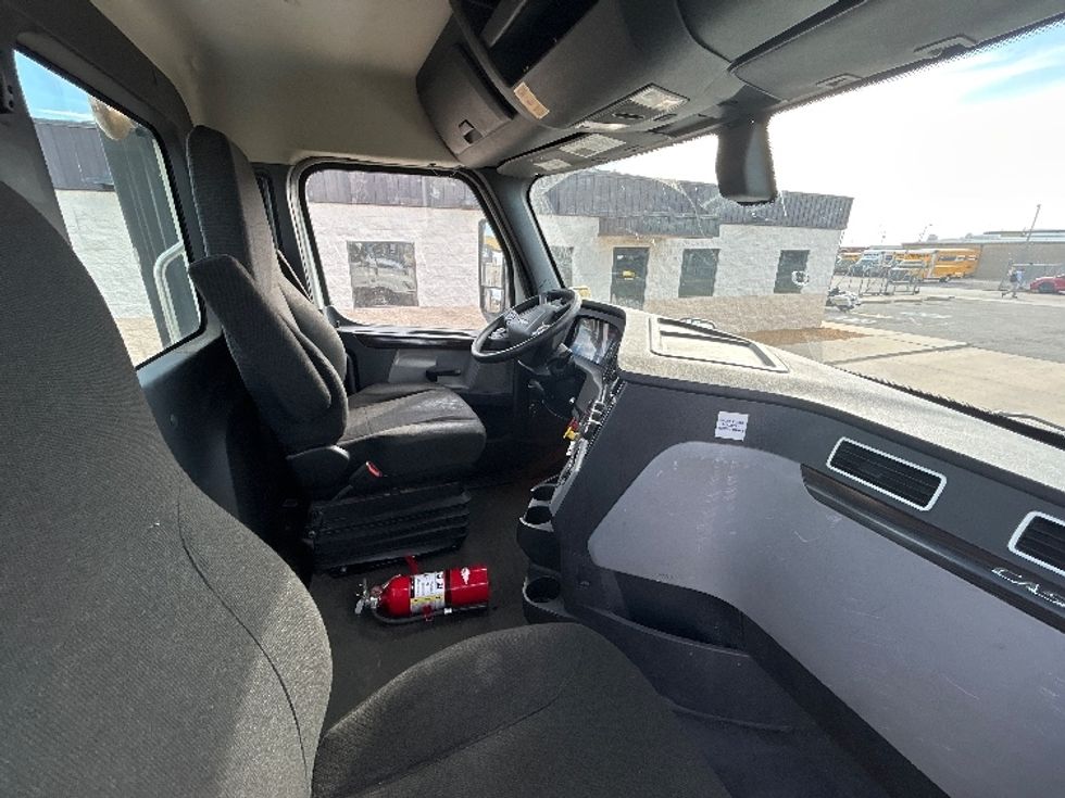 Day Cab Tractor-Heavy Duty Tractors-Freightliner-2020-T11664ST-Oklahoma City-OK-433,981\n\t\tmiles-$ 50,500 - Image 14