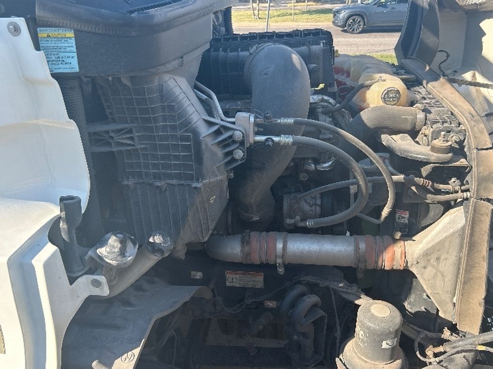 Day Cab Tractor-Heavy Duty Tractors-Freightliner-2020-T11664ST-Oklahoma City-OK-433,981\n\t\tmiles-$ 50,500 - Image 15