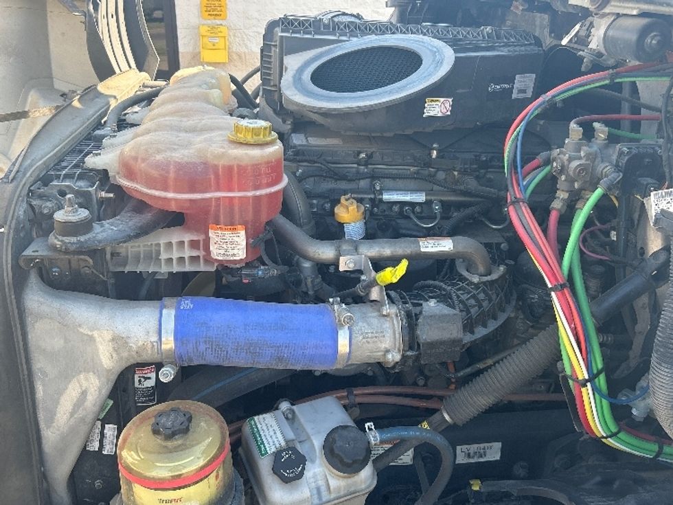 Day Cab Tractor-Heavy Duty Tractors-Freightliner-2020-T11664ST-Oklahoma City-OK-433,981\n\t\tmiles-$ 50,500 - Image 16