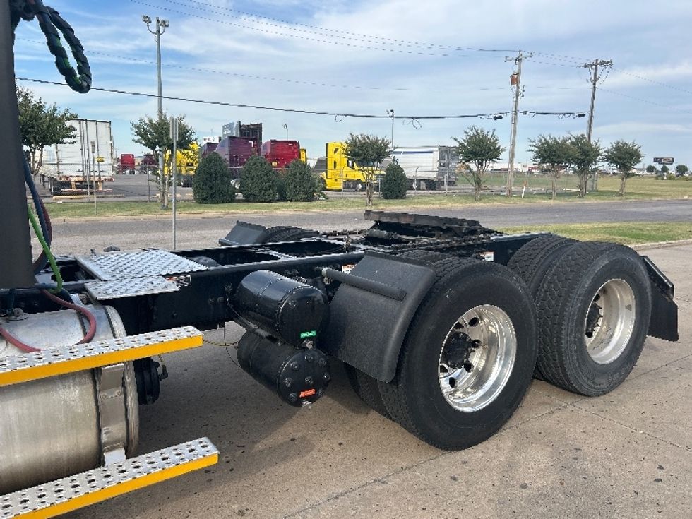 Day Cab Tractor-Heavy Duty Tractors-Freightliner-2020-T11664ST-Oklahoma City-OK-433,981\n\t\tmiles-$ 50,500 - Image 18