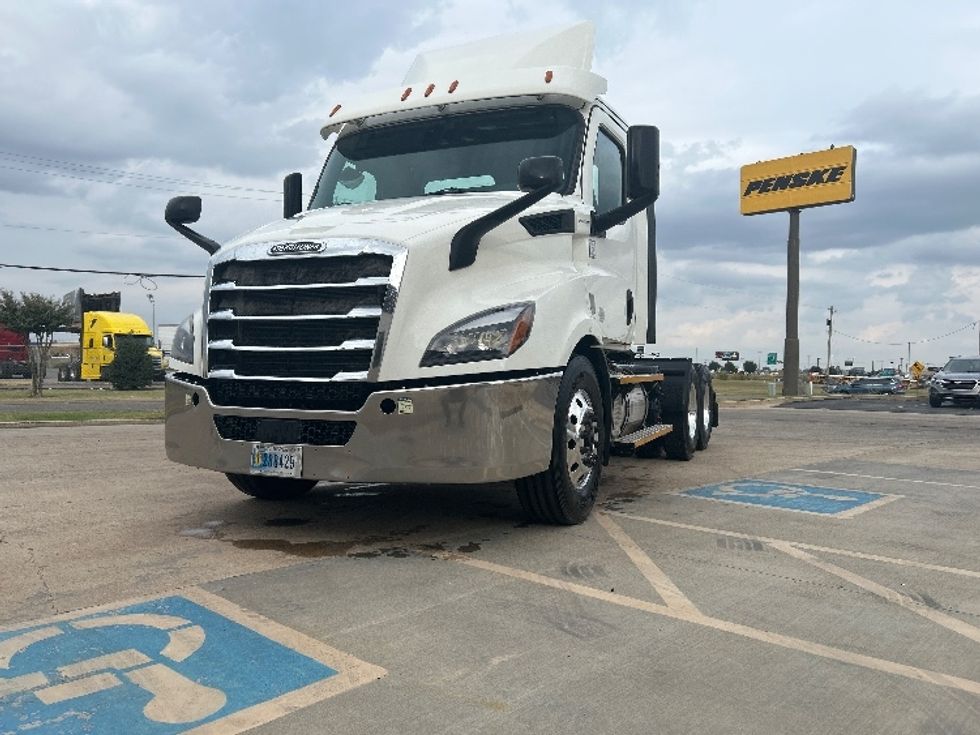 Day Cab Tractor-Heavy Duty Tractors-Freightliner-2020-T11664ST-Oklahoma City-OK-433,981\n\t\tmiles-$ 50,500 - Image 3