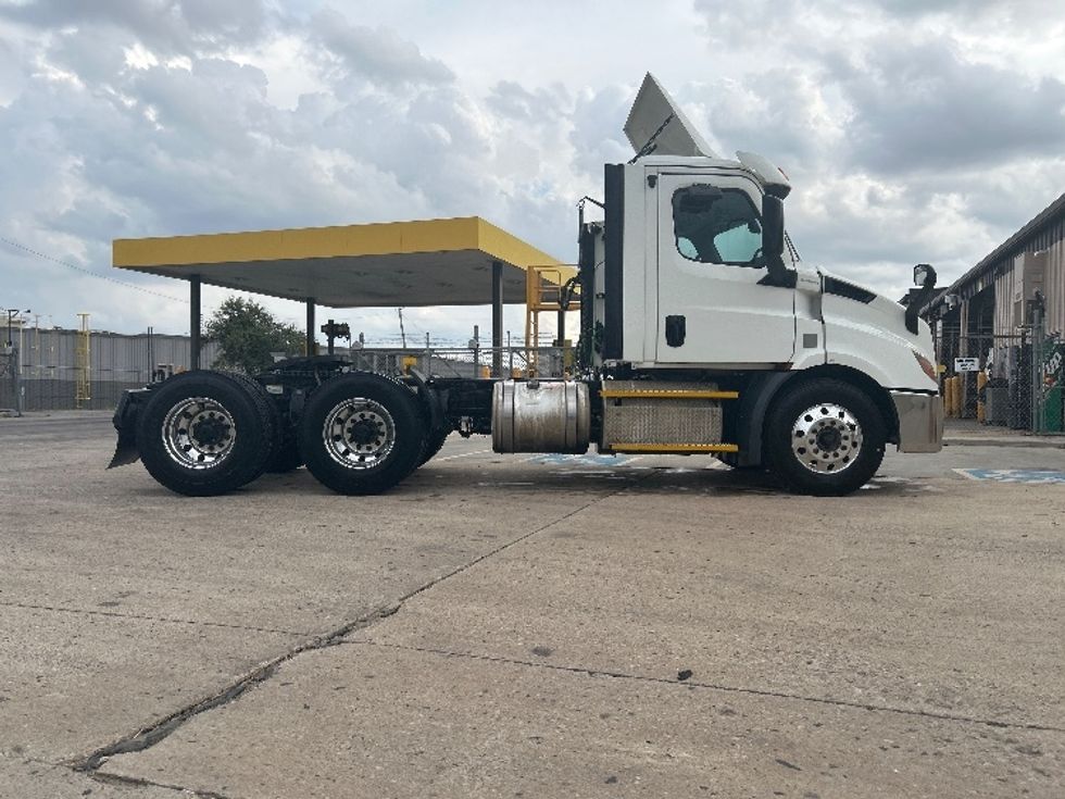 Day Cab Tractor-Heavy Duty Tractors-Freightliner-2020-T11664ST-Oklahoma City-OK-433,981\n\t\tmiles-$ 50,500 - Image 8
