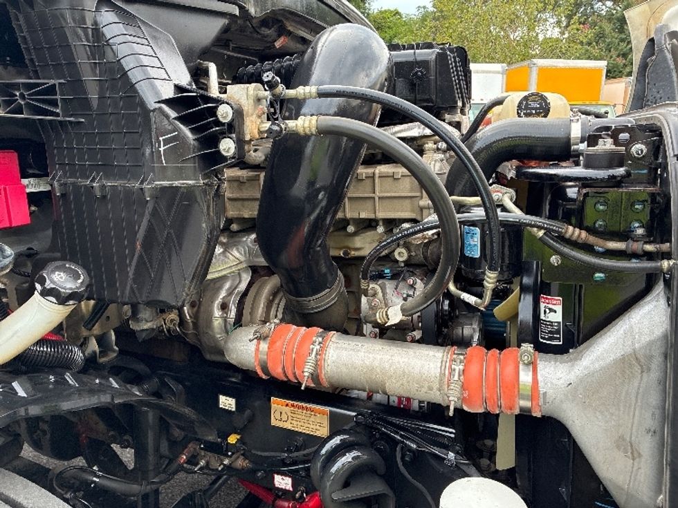 Day Cab Tractor-Heavy Duty Tractors-Freightliner-2020-T11664ST-Pensacola-FL-322,699\n\t\tmiles-$ 58,000 - Image 15