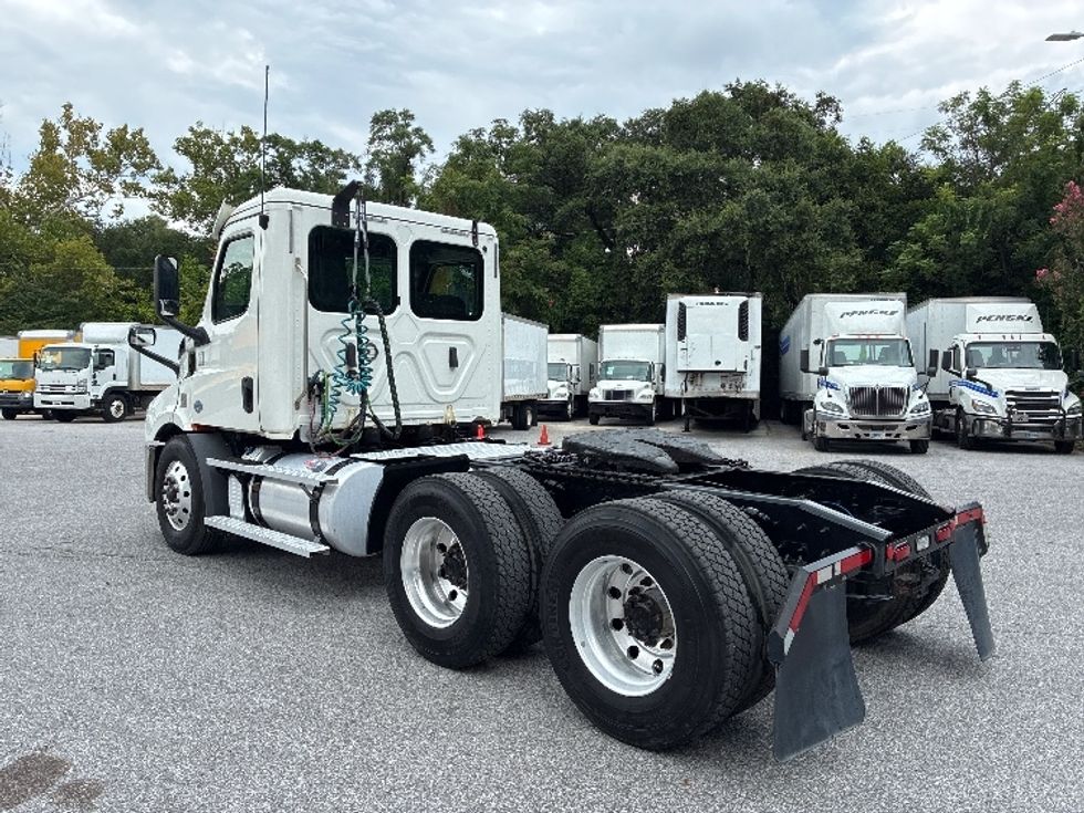 Day Cab Tractor-Heavy Duty Tractors-Freightliner-2020-T11664ST-Pensacola-FL-322,699\n\t\tmiles-$ 58,000 - Image 5