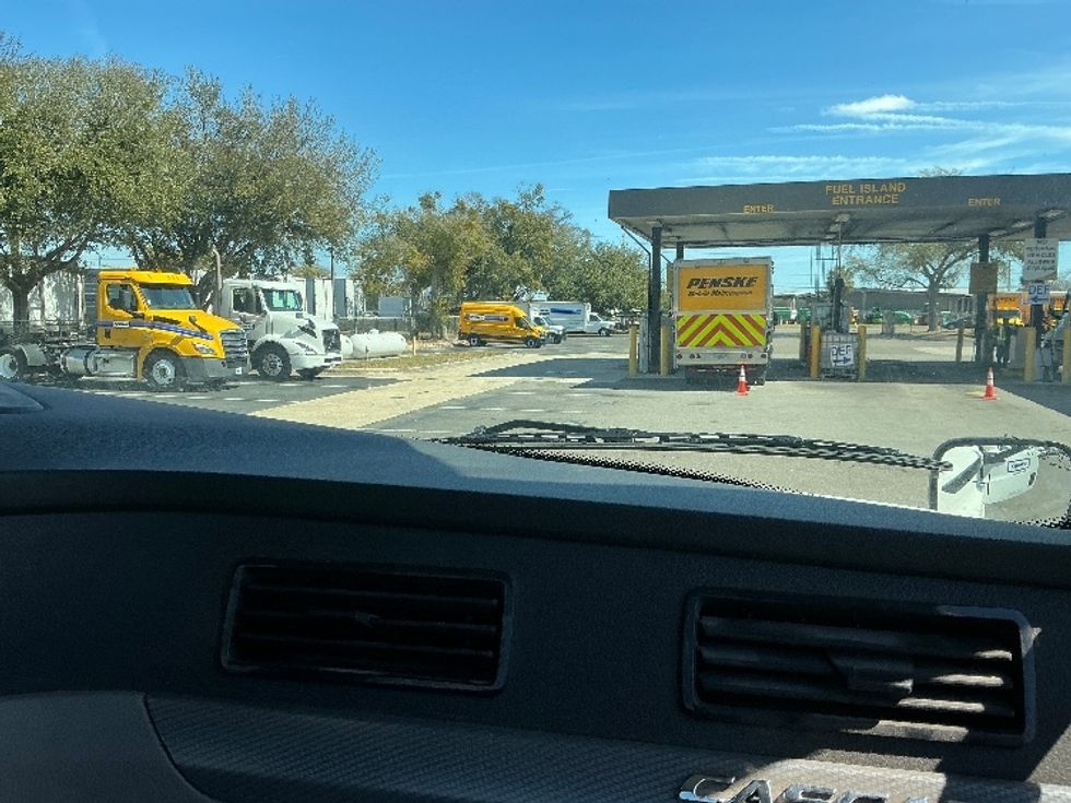 Day Cab Tractor-Heavy Duty Tractors-Freightliner-2020-T11664ST-Pensacola-FL-437,491\n\t\tmiles-$ 46,250 - Image 13