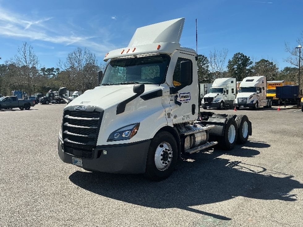 Day Cab Tractor-Heavy Duty Tractors-Freightliner-2020-T11664ST-Pensacola-FL-437,491\n\t\tmiles-$ 46,250 - Image 3