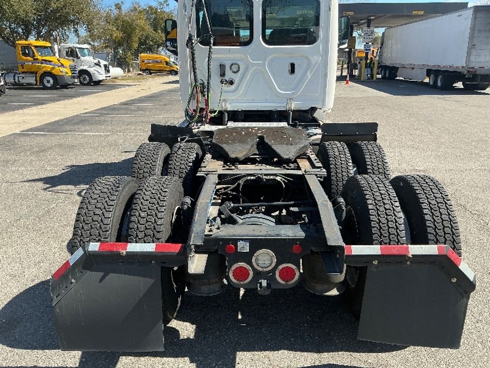 Day Cab Tractor-Heavy Duty Tractors-Freightliner-2020-T11664ST-Pensacola-FL-437,491\n\t\tmiles-$ 46,250 - Image 6