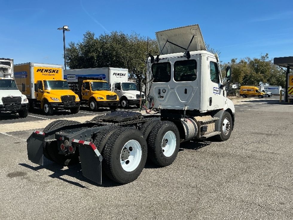Day Cab Tractor-Heavy Duty Tractors-Freightliner-2020-T11664ST-Pensacola-FL-437,491\n\t\tmiles-$ 46,250 - Image 7