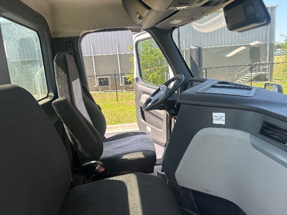 Day Cab Tractor-Heavy Duty Tractors-Freightliner-2020-T11664ST-Pensacola-FL-459,949\n\t\tmiles-$ 45,000 - Image 14