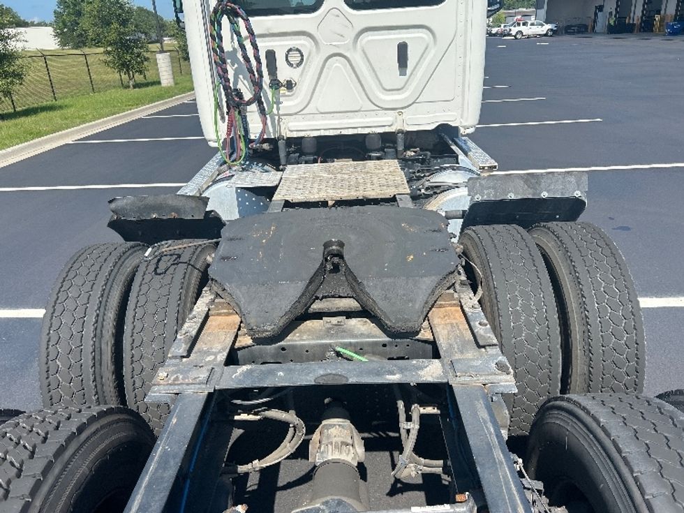 Day Cab Tractor-Heavy Duty Tractors-Freightliner-2020-T11664ST-Pensacola-FL-459,949\n\t\tmiles-$ 45,000 - Image 6