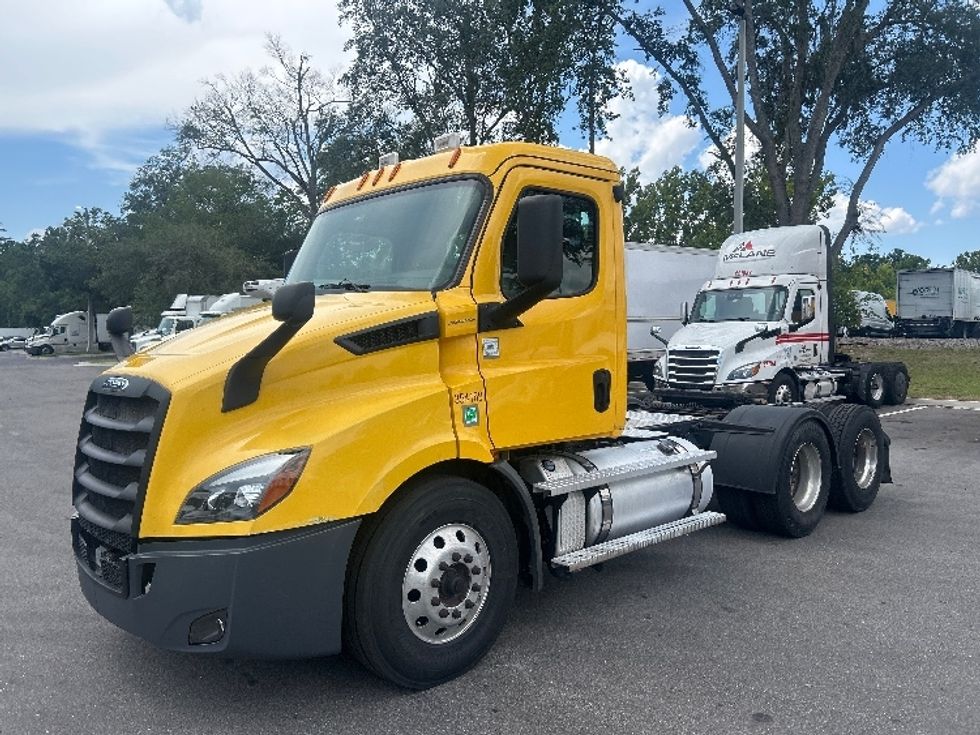 Day Cab Tractor-Heavy Duty Tractors-Freightliner-2020-T11664ST-Pensacola-FL-640,011\n\t\tmiles-$ 26,250 - Image 3