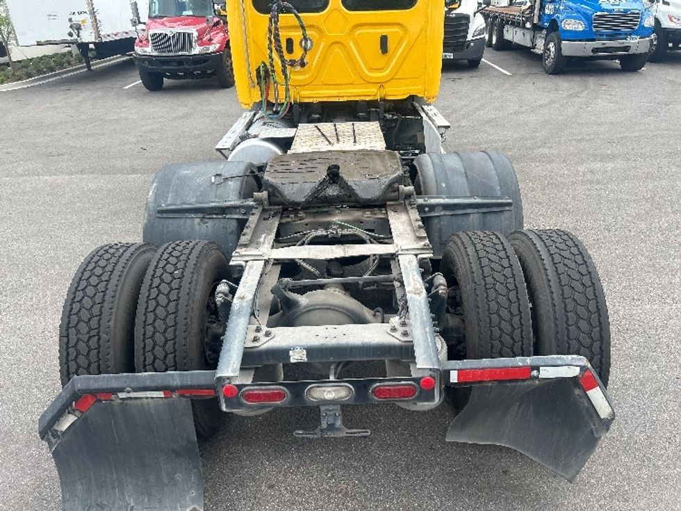 Day Cab Tractor-Heavy Duty Tractors-Freightliner-2020-T11664ST-Pensacola-FL-640,011\n\t\tmiles-$ 26,250 - Image 6