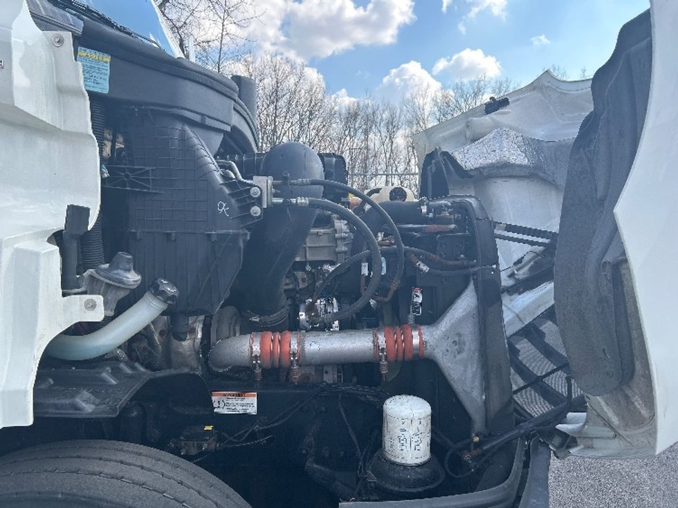 Day Cab Tractor-Heavy Duty Tractors-Freightliner-2020-T11664ST-Perrysburg-OH-377,069\n\t\tmiles-$ 45,000 - Image 15