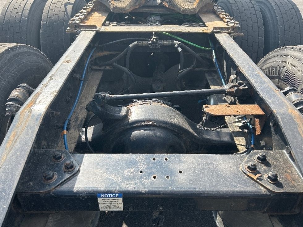 Day Cab Tractor-Heavy Duty Tractors-Freightliner-2020-T11664ST-Perrysburg-OH-377,069\n\t\tmiles-$ 45,000 - Image 6