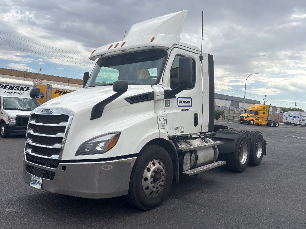 Day Cab Tractor-Heavy Duty Tractors-Freightliner-2020-T11664ST-Phoenix-AZ-348,859\n\t\tmiles-$ 51,250 - Image 3