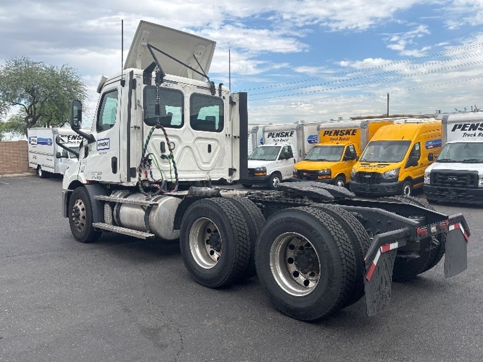 Day Cab Tractor-Heavy Duty Tractors-Freightliner-2020-T11664ST-Phoenix-AZ-348,859\n\t\tmiles-$ 51,250 - Image 5