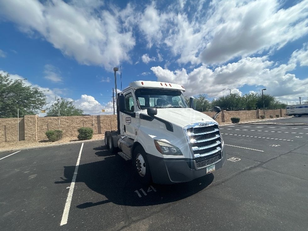 Day Cab Tractor-Heavy Duty Tractors-Freightliner-2020-T11664ST-Phoenix-AZ-377,829\n\t\tmiles-$ 50,000 - Image 1