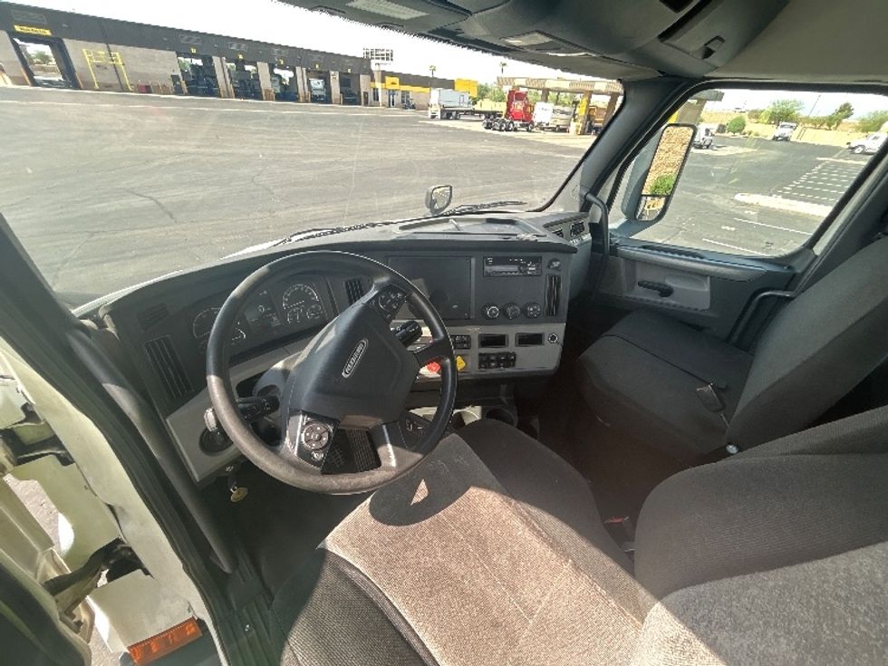 Day Cab Tractor-Heavy Duty Tractors-Freightliner-2020-T11664ST-Phoenix-AZ-377,829\n\t\tmiles-$ 50,000 - Image 10